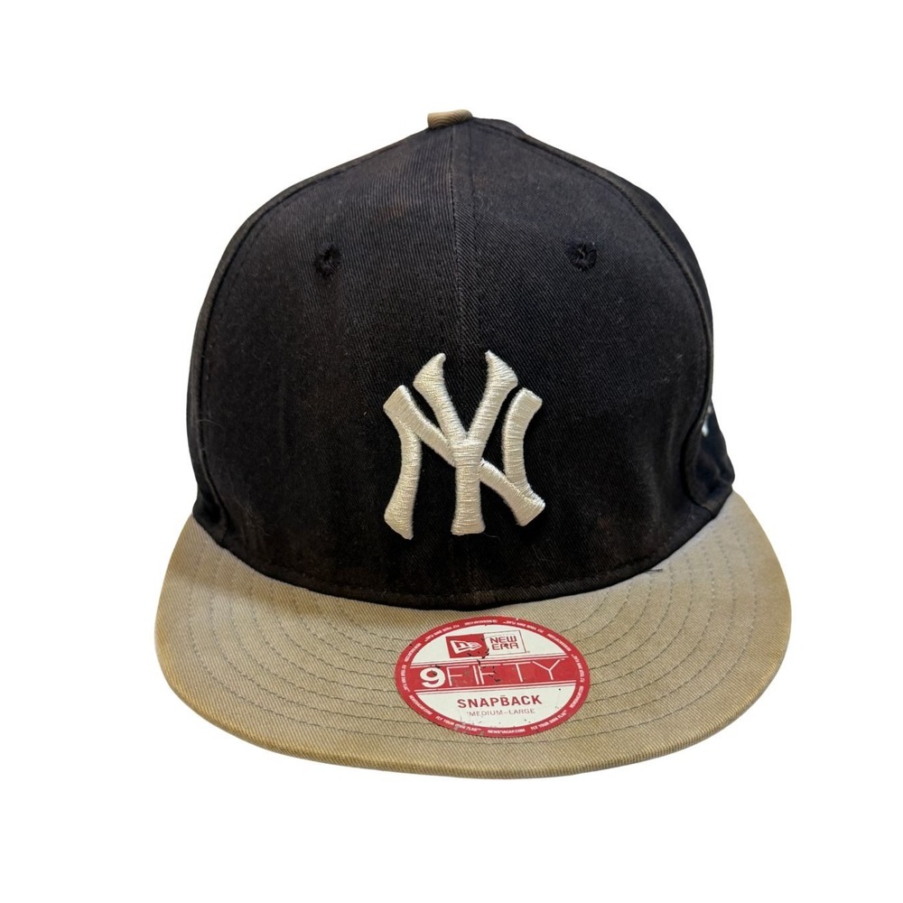 New Era 9FIFTY New York Yankees Snapback Hat Black Tan Cooperstown Medium-Large
